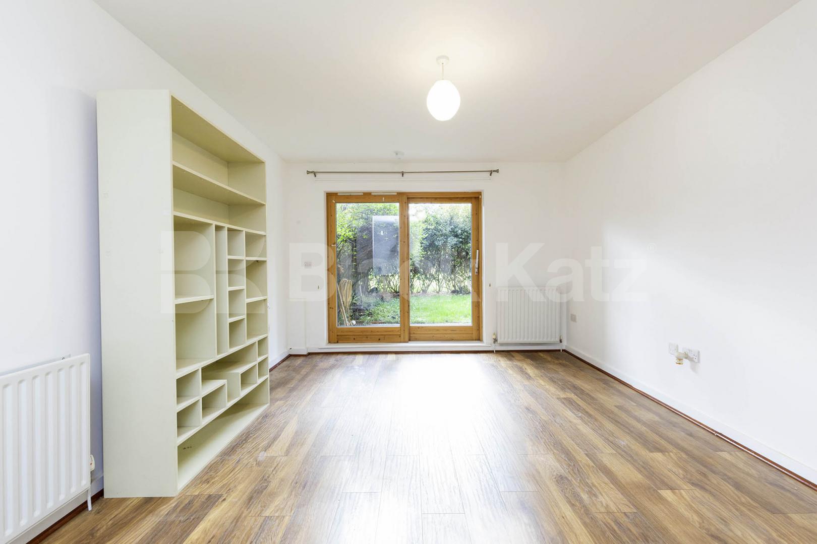 Newly refurbished one bedroom with a garden Clarendon Road, Hornsey / Turnpike Lane
